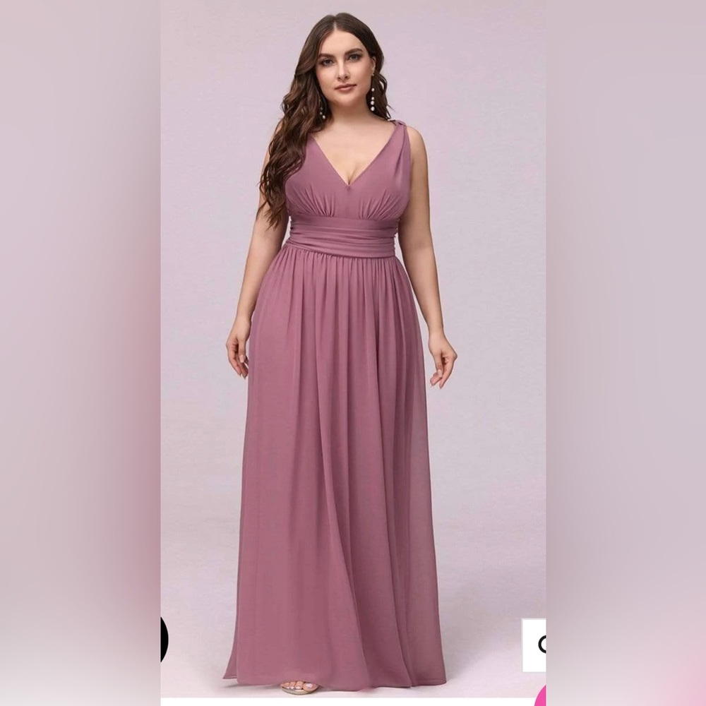 NWT sleeveless chiffon maxi dress